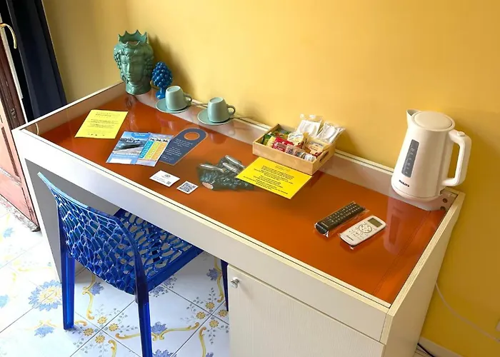 Street View בית הארחה