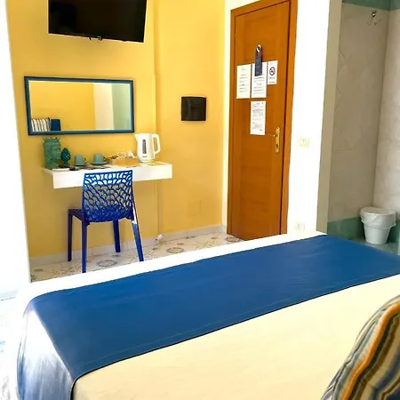 Street View 4* Sorrent