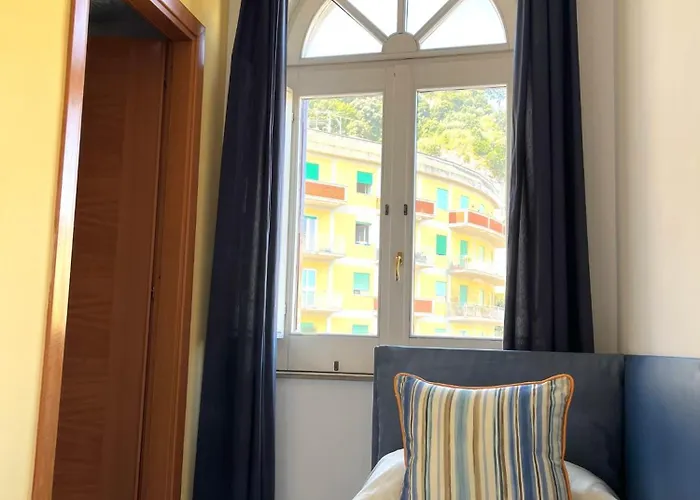 Street View 4* Сорренто